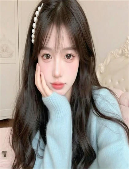 音乐片深度解析：保罗乔杜里：喜剧现场的人物塑造与情感表达 ——音乐片的专业鉴赏